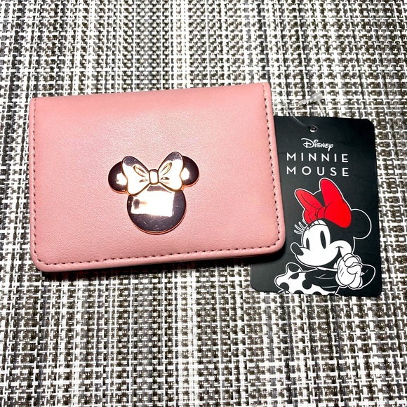 Disney Accessories - BRAND NEW - Disney MINNIE MOUSE Soft Pink Snapped Card Holder ❤️❤️❤️